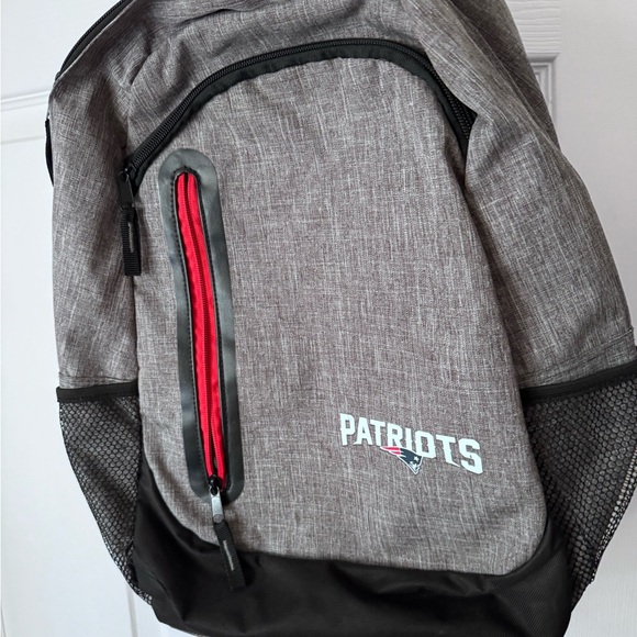 Patriots Gray and Black Backpack - Picture 1 of 3
